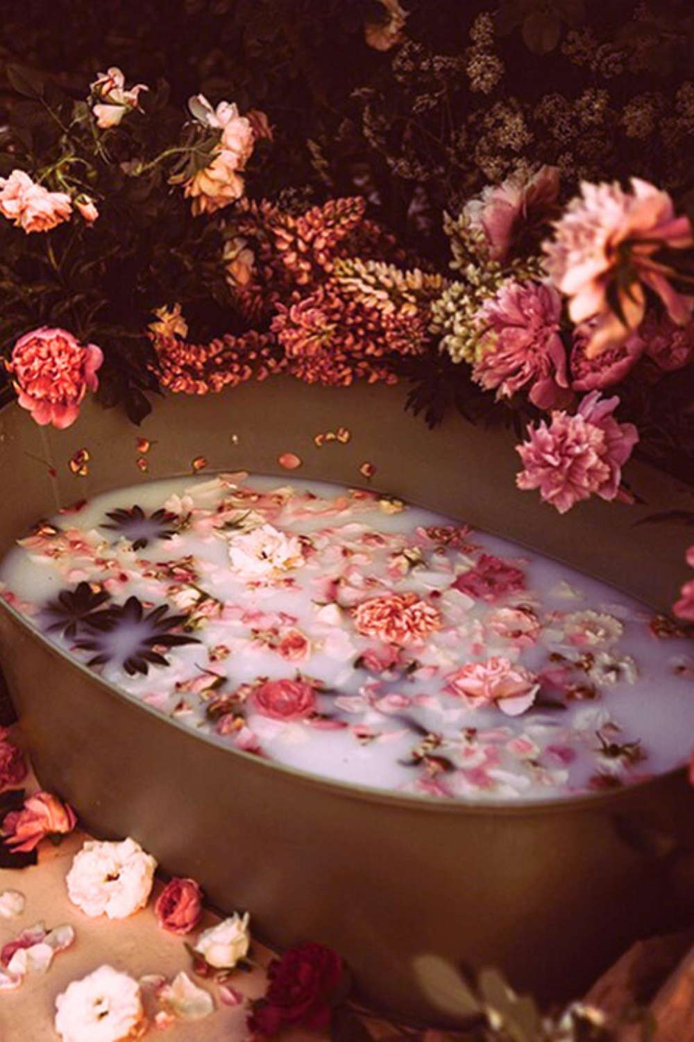 Set an intention with this coconut and vanilla spiritual bath