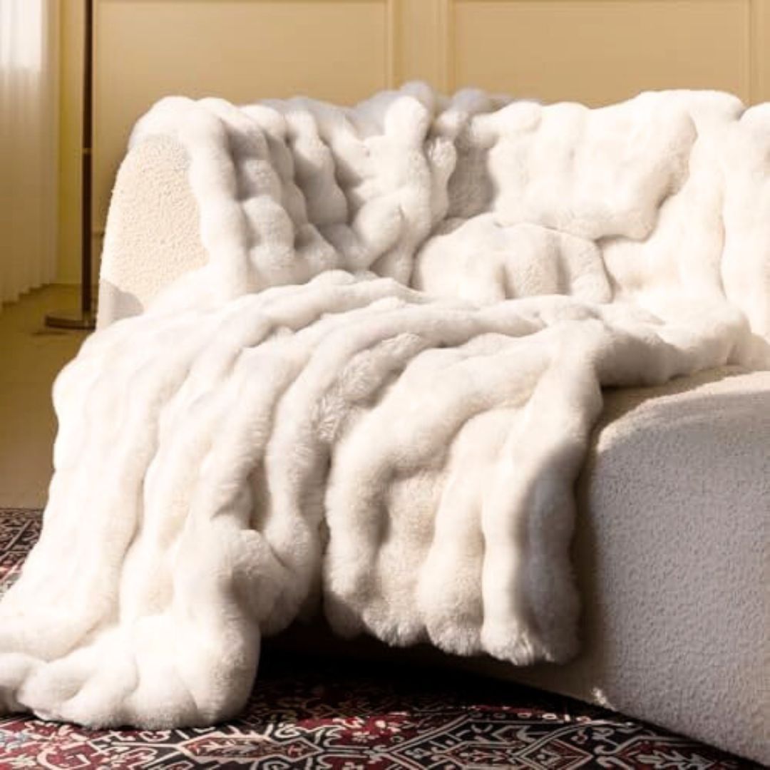 Faux fur throw blanket cosy boho winter decor Faux fur throw blanket